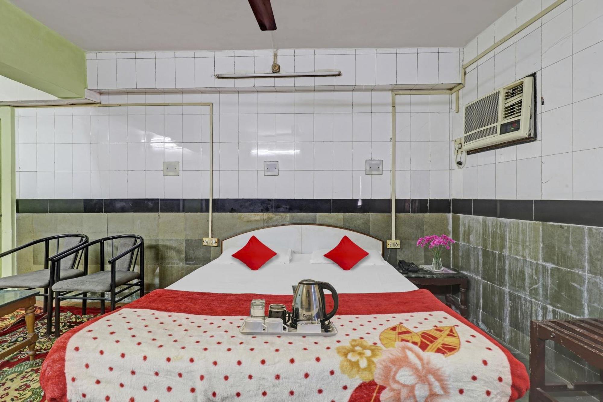 Super Hotel O Rajdoot Near Phoenix Palladium 뭄바이 외부 사진